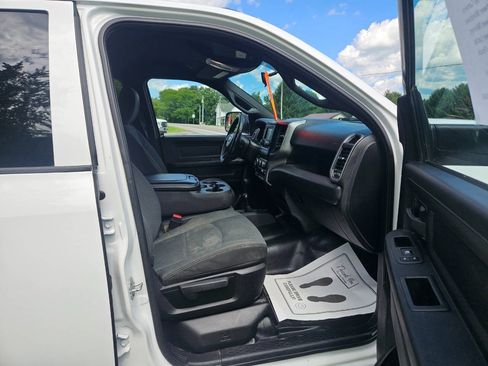 Used 2021 RAM 3500 Tradesman w/ Chrome Appearance Group AWD/4WD image 16