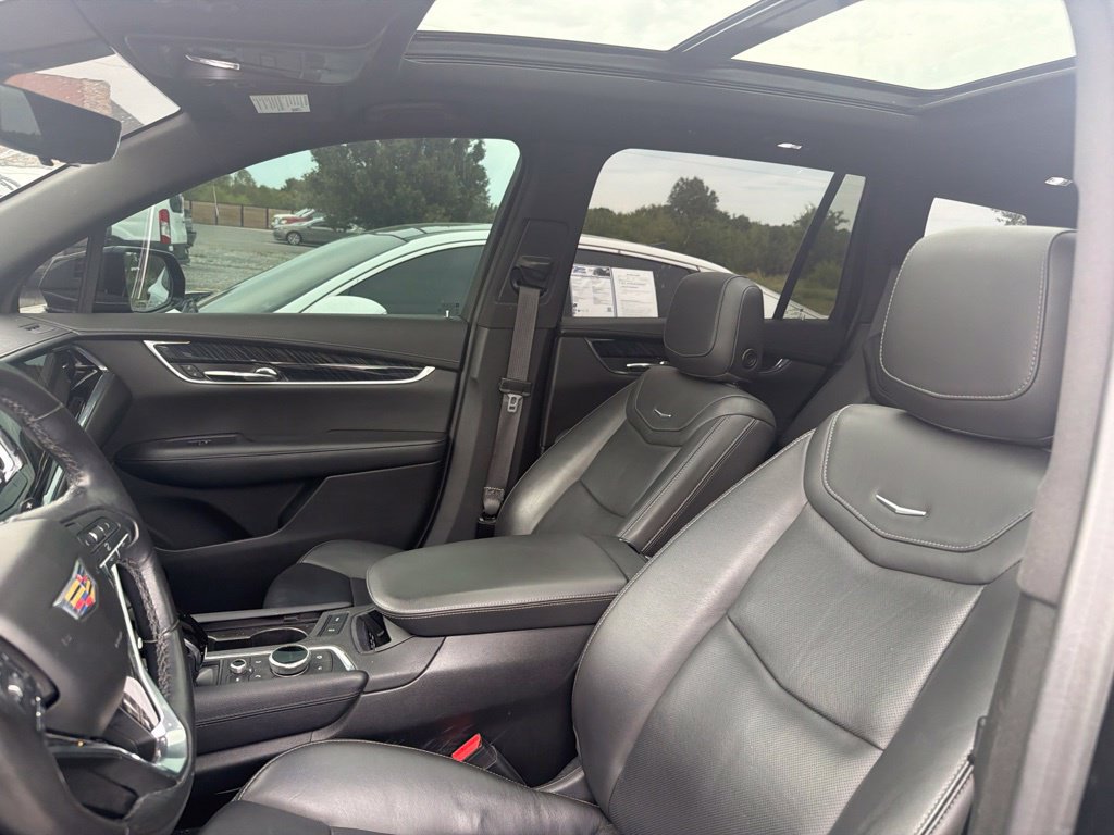 Used 2020 Cadillac XT6 Premium Luxury FWD image 14