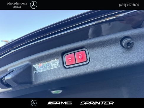 Used 2025 Mercedes-Benz C 300 C 300 image 8