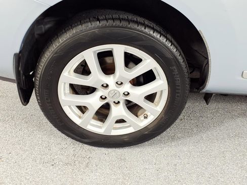 Used 2012 Nissan Rogue SL FWD image 6