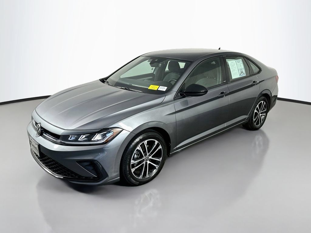 Used 2025 Volkswagen Jetta Sport FWD image 3