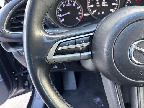 Used 2023 MAZDA MAZDA3 s image 17