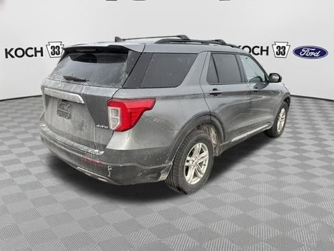 Used 2022 Ford Explorer XLT w/ Equipment Group 202A image 8