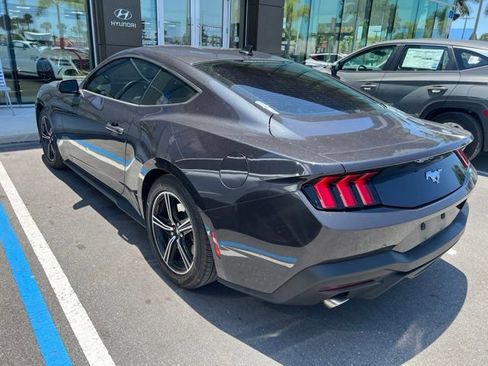 Used 2024 Ford Mustang Coupe RWD image 6