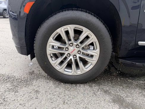 Certified 2023 GMC Yukon SLT AWD/4WD image 10