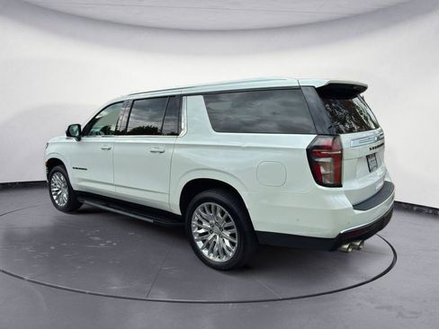 Used 2023 Chevrolet Suburban High Country w/ Advanced Technology Package AWD/4WD image 5