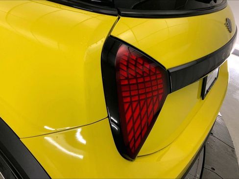 Certified 2025 MINI Cooper S image 28