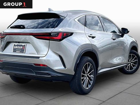 Used 2024 Lexus NX 250 FWD image 11