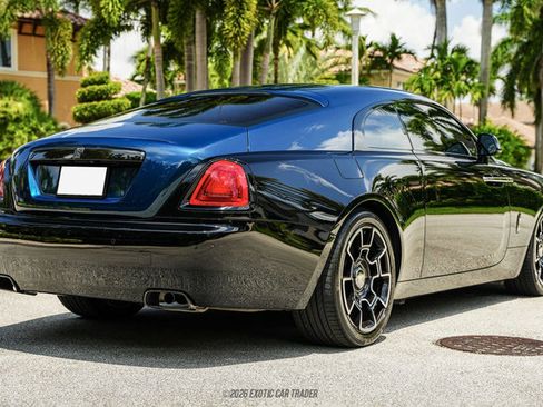 Used 2019 Rolls-Royce Wraith RWD image 8