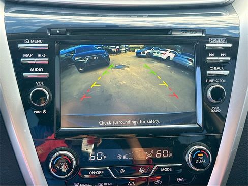 Used 2017 Nissan Murano S w/ Navigation Package image 15