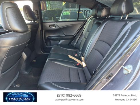 Used 2017 Honda Accord Sport image 13