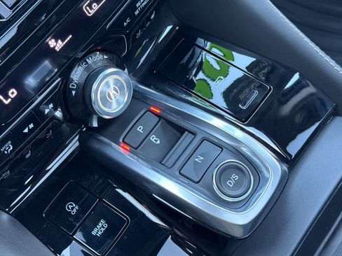 Certified 2025 Acura MDX SH-AWD w/ Advance Package image 22