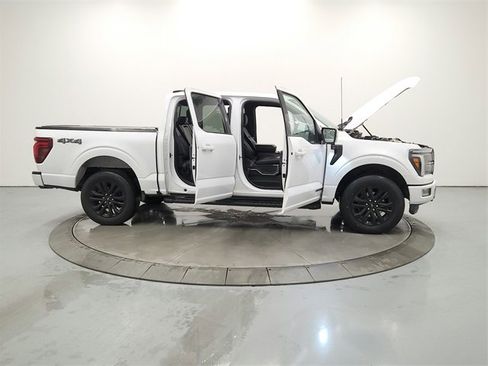 Used 2024 Ford F150 Lariat image 16