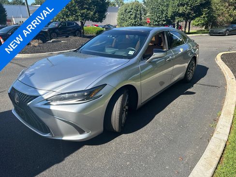 Used 2024 Lexus ES 350 Ultra Luxury w/ Accessory Package (Z2) FWD image 5