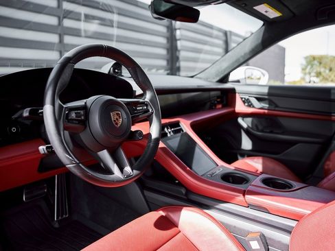 Used 2020 Porsche Taycan Turbo image 2