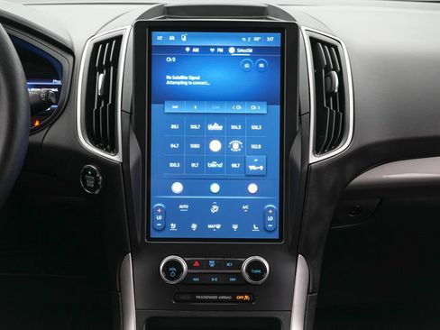 Certified 2024 Ford Edge SEL w/ Convenience Package AWD/4WD image 15