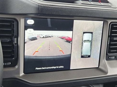 Used 2025 Ford Bronco Outer Banks image 25