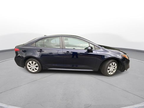 Certified 2021 Toyota Corolla LE FWD image 5