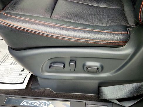 Used 2024 Nissan Titan PRO-4X w/ Pro-4x Convenience Package AWD/4WD image 11