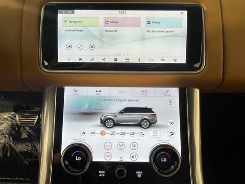 Used 2021 Land Rover Range Rover Sport SVR image 19