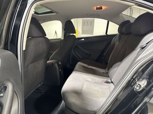 Used 2012 Volkswagen Jetta 2.0L Base image 22