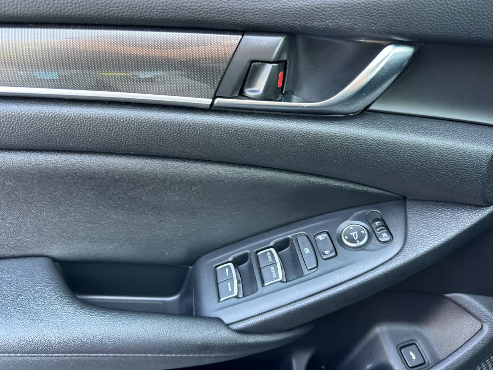 Used 2021 Honda Accord Sport Special Edition image 13