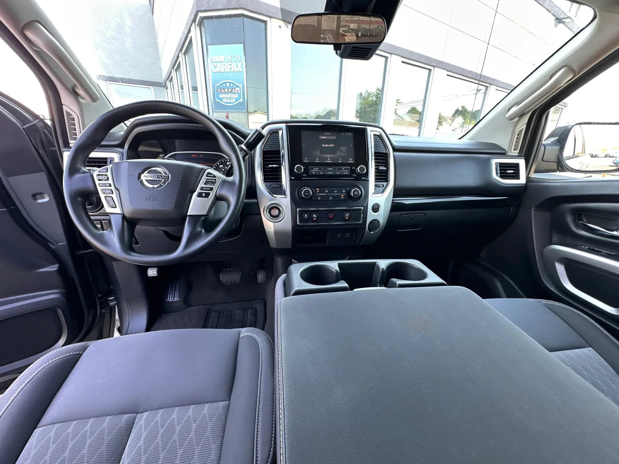 Used 2021 Nissan Titan SV w/ Accessory Utility Package RWD image 13