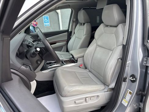 Used 2016 Acura MDX SH-AWD w/ Tech & Entertainment image 4