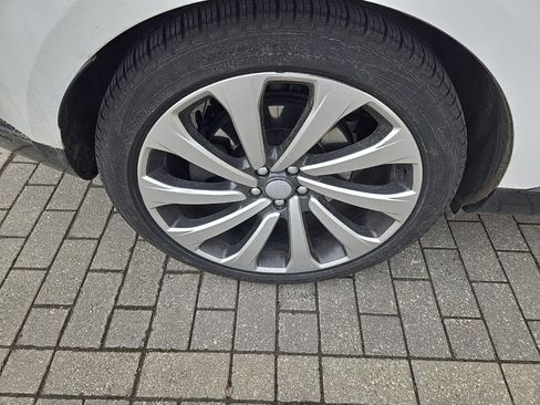 Used 2023 Land Rover Range Rover SE image 12