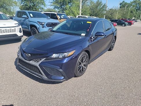 Used 2022 Toyota Camry SE w/ Audio Upgrade Package image 1