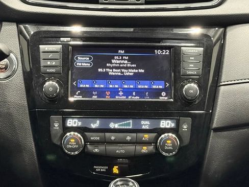 Used 2019 Nissan Rogue SV FWD image 38