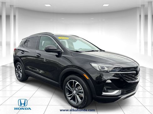 Used 2020 Buick Encore GX Essence w/ Advanced Technology Package image 1