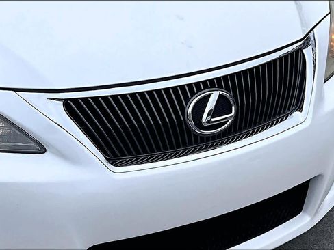 Used 2010 Lexus IS 250C image 26