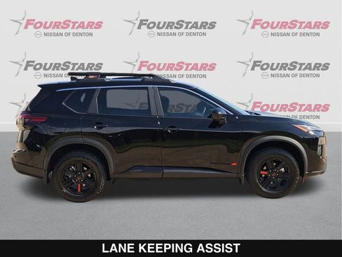 New 2026 Nissan Rogue SV AWD/4WD image 3