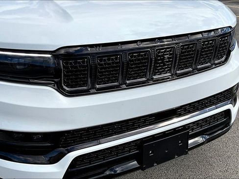 Used 2024 Jeep Grand Wagoneer L Series II w/ Quick Order Packagew 28T image 30