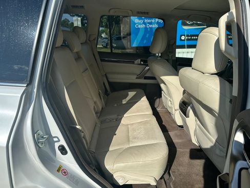 Used 2012 Lexus GX 460 w/ Comfort Plus Pkg AWD/4WD image 21