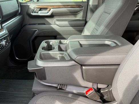 Used 2023 GMC Sierra 1500 Elevation image 23