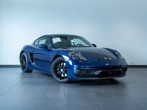 Certified 2025 Porsche 718 Cayman GTS RWD image 9