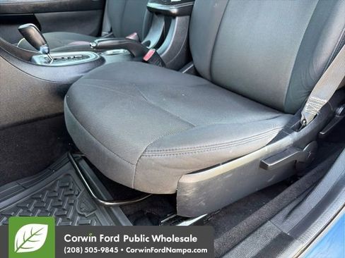 Used 2013 Dodge Avenger SE FWD image 23