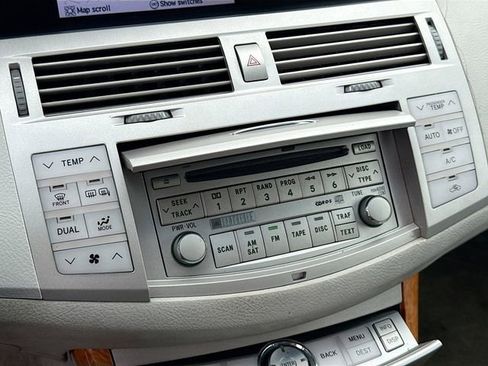 Used 2005 Toyota Avalon Limited image 16