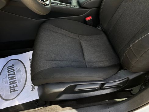 Used 2023 Honda Accord LX image 11