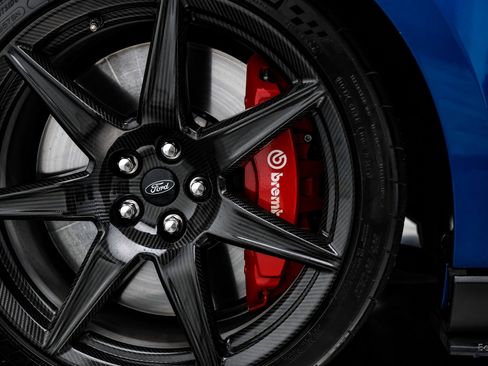 Used 2021 Ford Mustang Shelby GT500 w/ Carbon Fiber Track Pack image 89