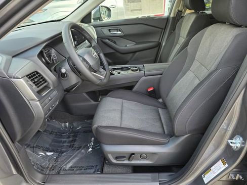 New 2026 Nissan Rogue SV AWD/4WD image 19