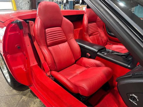 Used 1995 Chevrolet Corvette Convertible RWD image 21