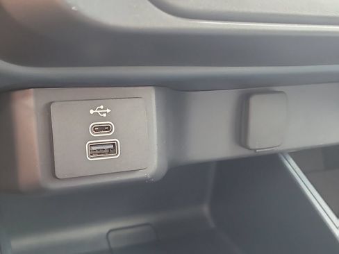 Certified 2026 Ford Maverick XL FWD image 22