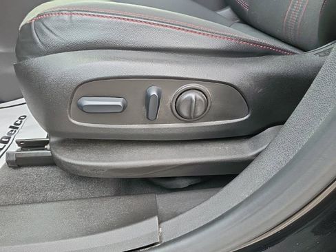 Certified 2023 Chevrolet Equinox RS image 24