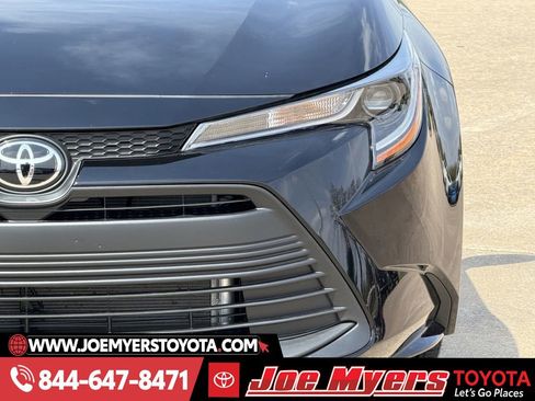 Certified 2026 Toyota Corolla LE image 4