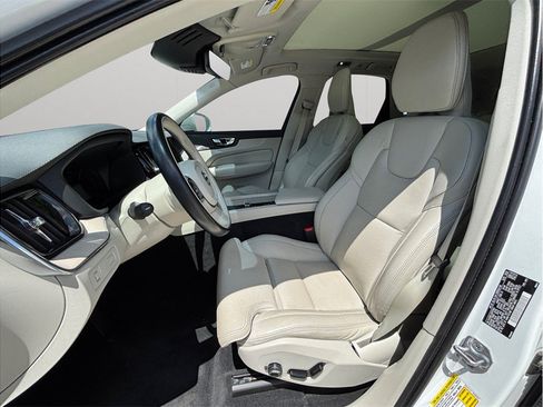 Used 2021 Volvo XC60 T5 Inscription w/ Climate Package AWD/4WD image 2
