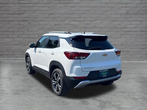 Certified 2023 Chevrolet TrailBlazer LT FWD image 2