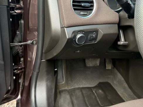 Used 2015 Chevrolet Cruze LT image 30